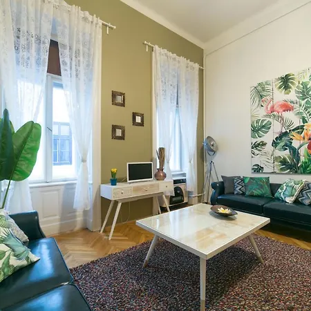 The Mondain Apartman Budapest